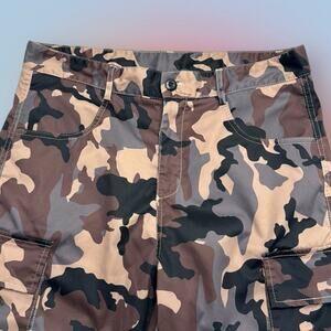 SHEIN Men’s Medium Camouflage Cargo Pant